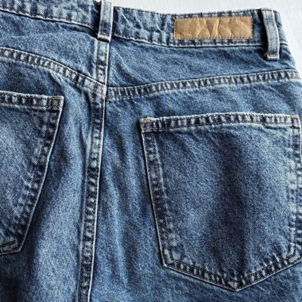 Cotton On Womens Jeans 6 Long Straight Leg Med Wash Distressed Ripped - Picture 11 of 12